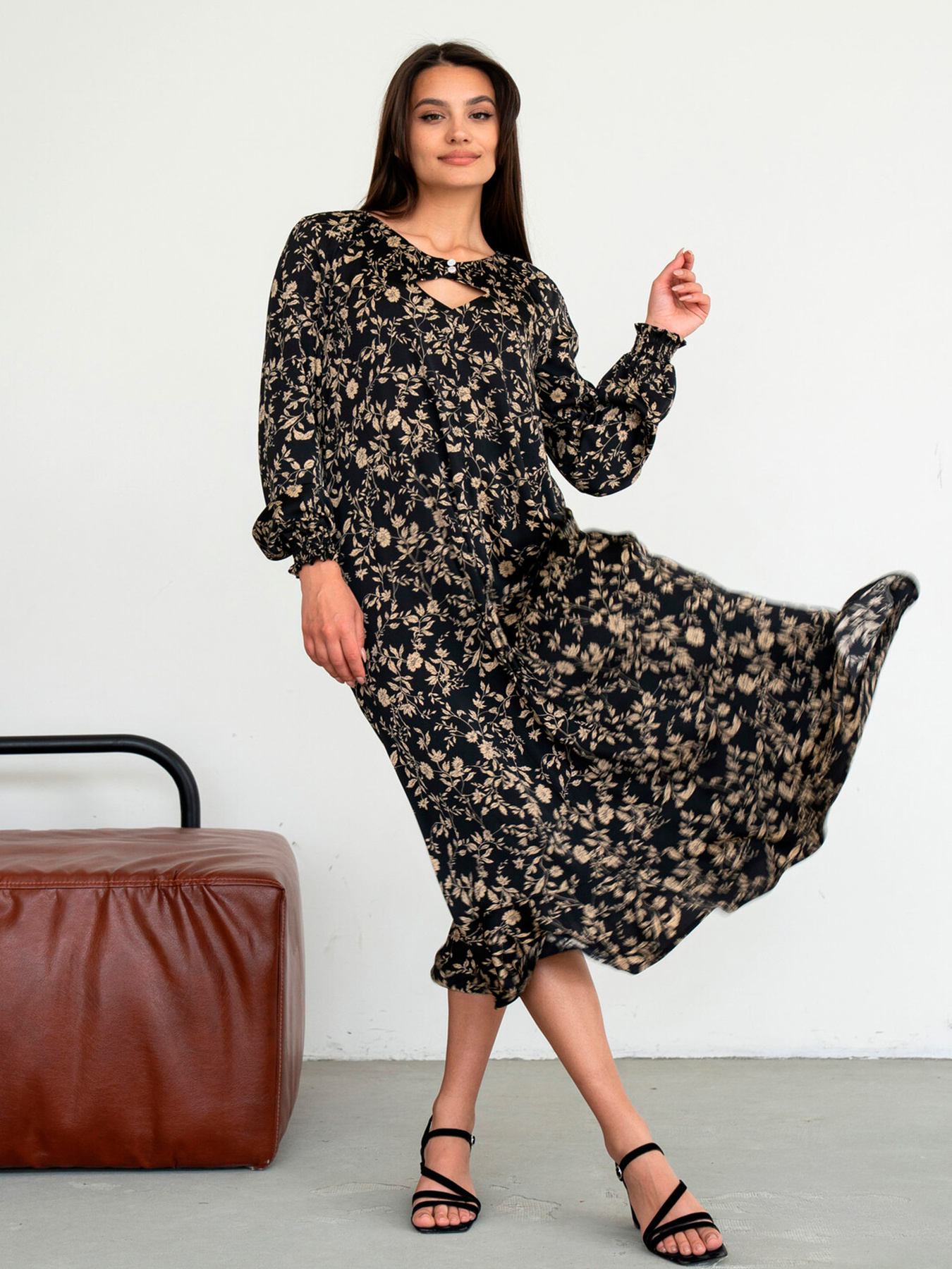 Платье миди RiMari модель 0725-chornij-z-bezhevim Фото