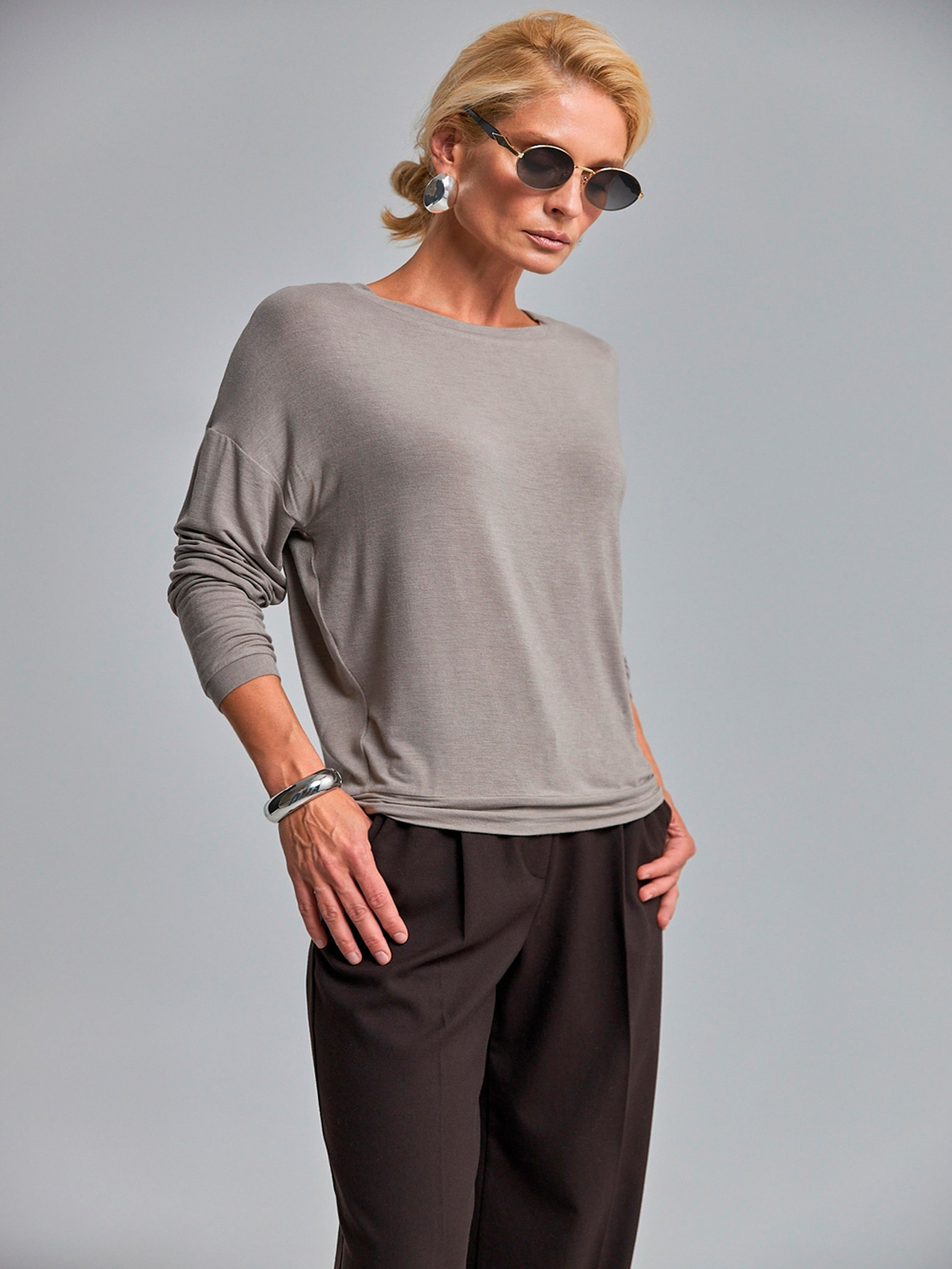 Джемпер TrikoBakh модель 3082-temnij-taup Фото