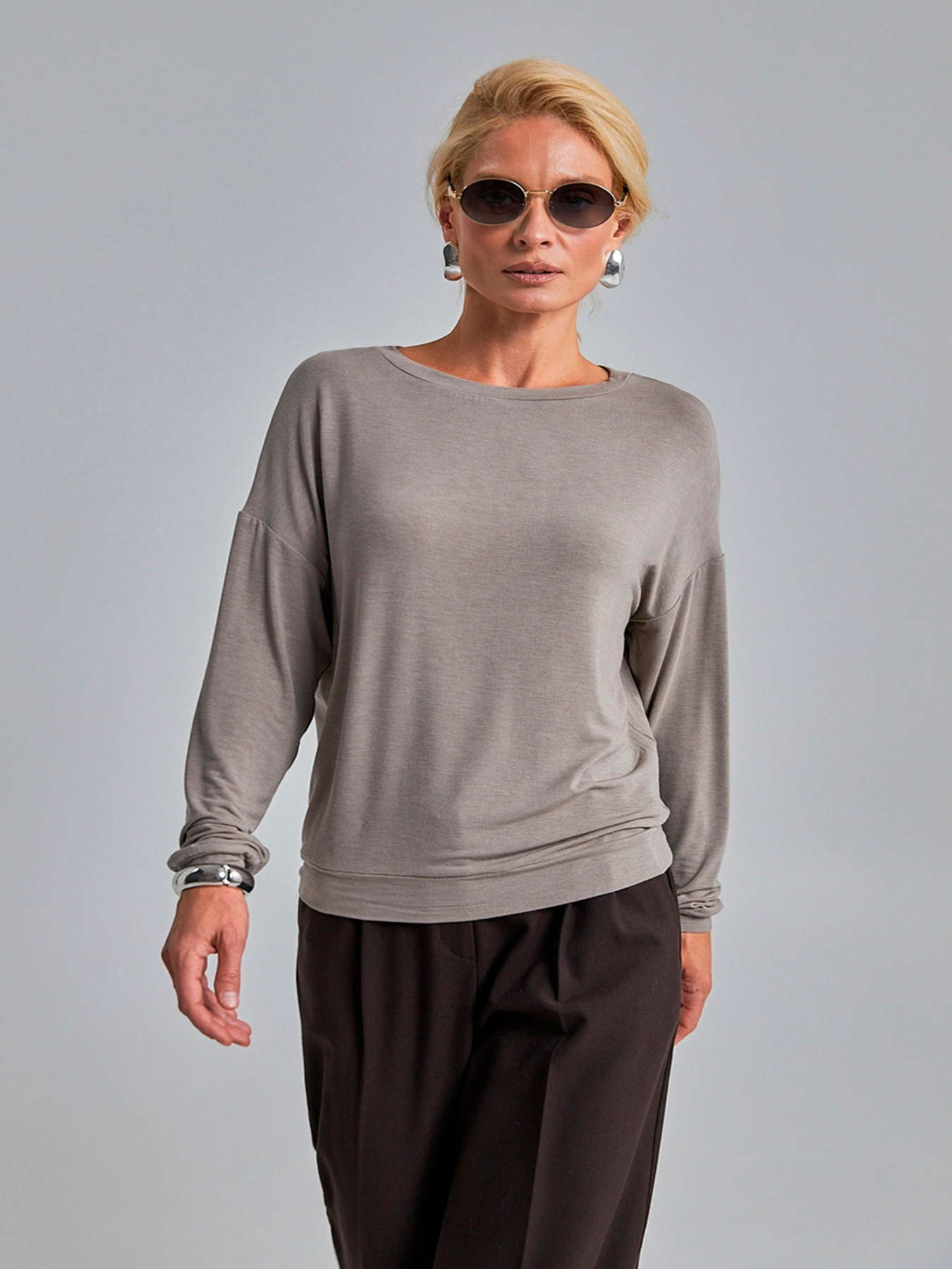 Джемпер TrikoBakh модель 3082-temnij-taup Фото