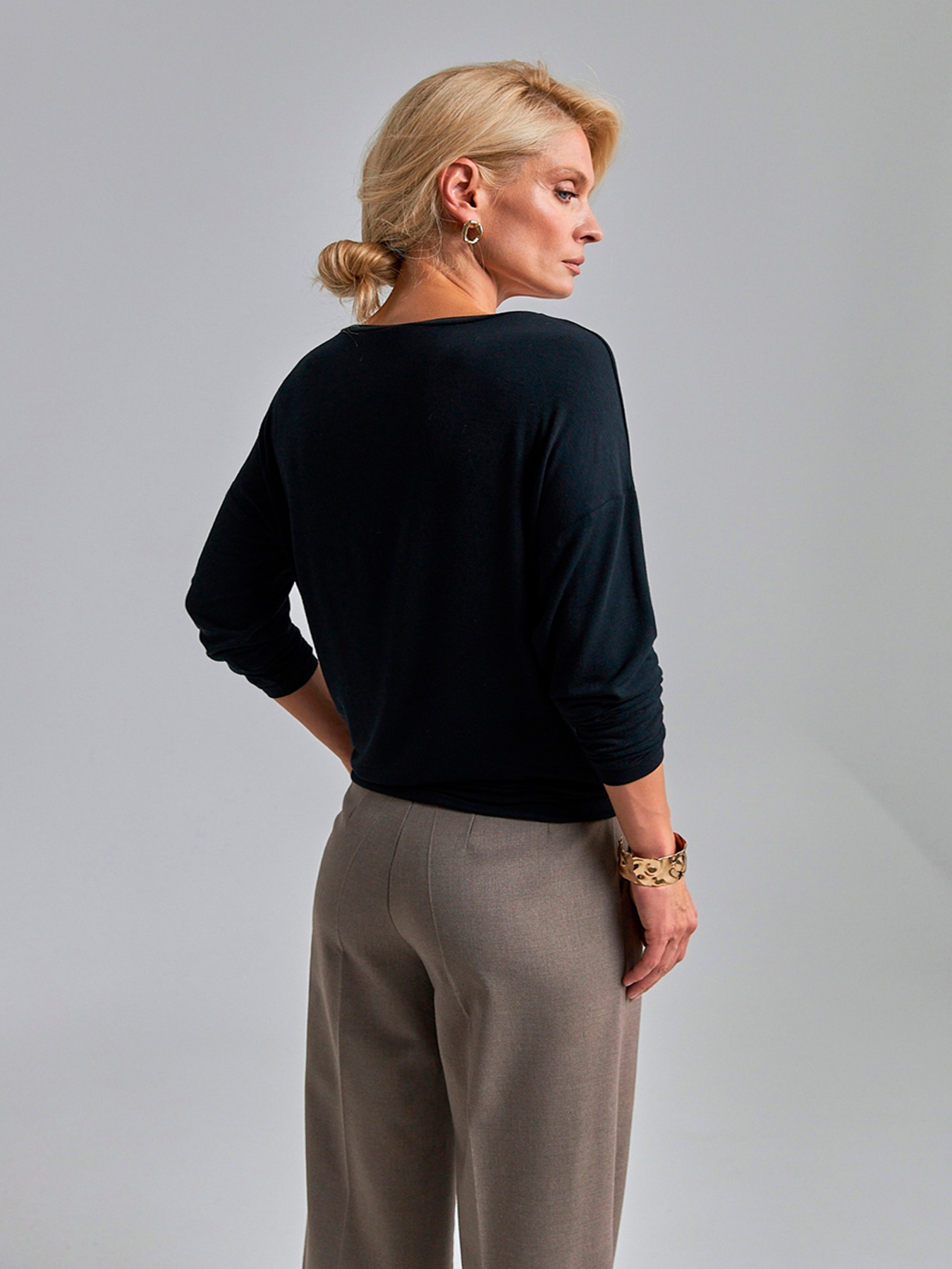 Джемпер TrikoBakh модель 3082-chornij Фото