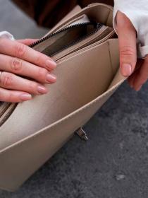 Сумка WeLassie модель stilxna-zhnocha-sumochka-regna-bezhev Фото