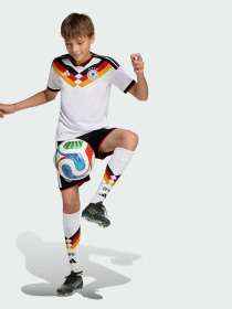 Спортивні шорти Adidas модель JZ4562 Спортивні шорти Adidas модель JZ4562 Фото