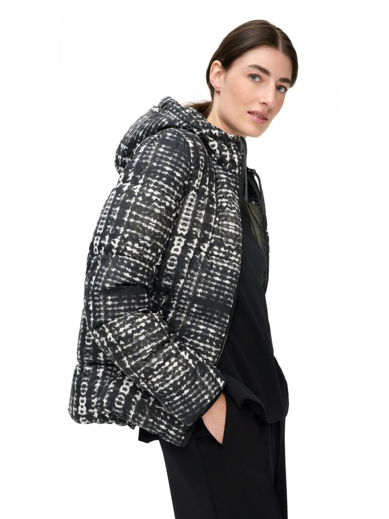 Зимова куртка Camel Active Blouson модель 330960-6F23-91 Фото