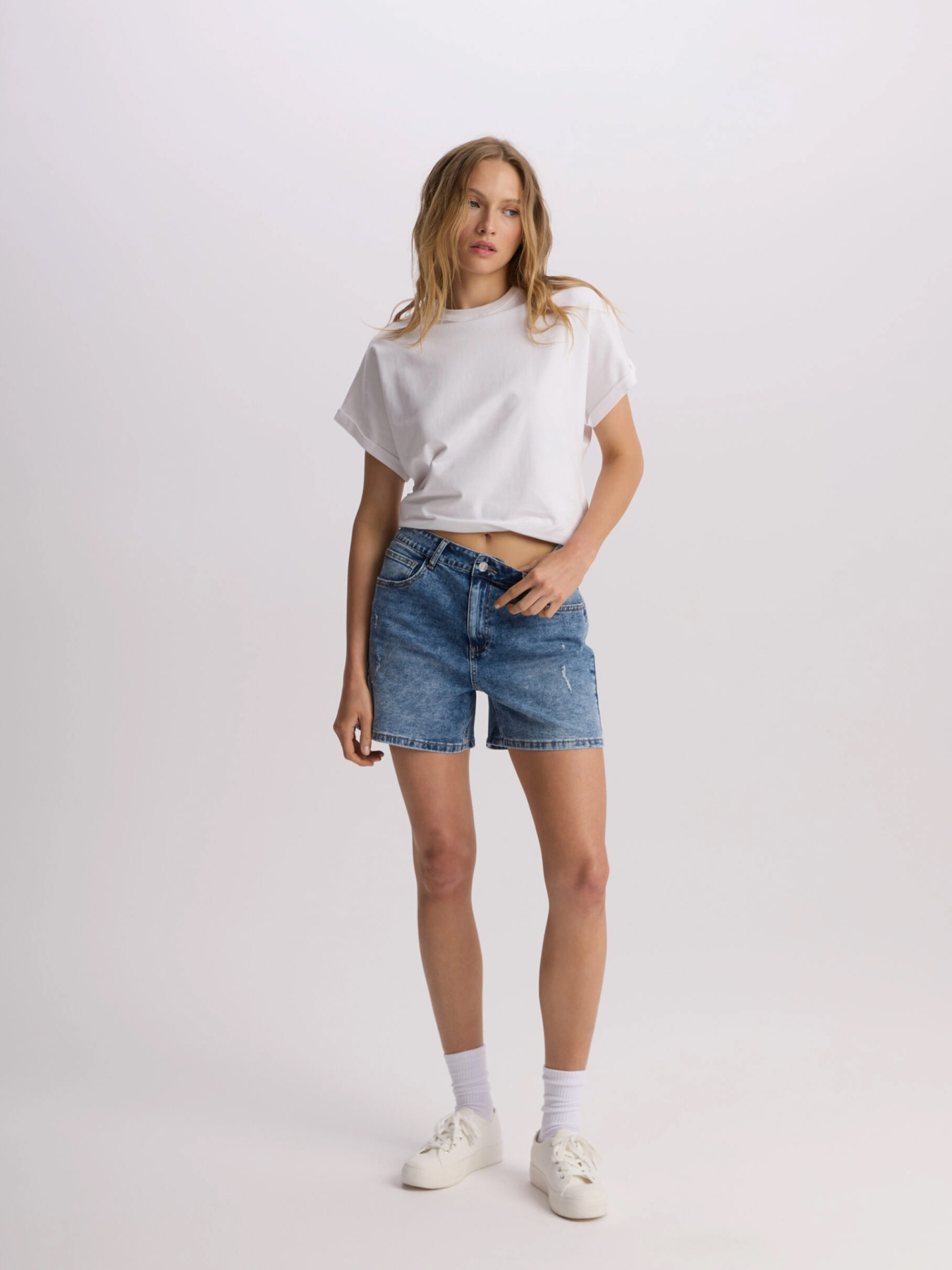 Джинсовые шорты DIVERSE Janano модель 10046836 Фото