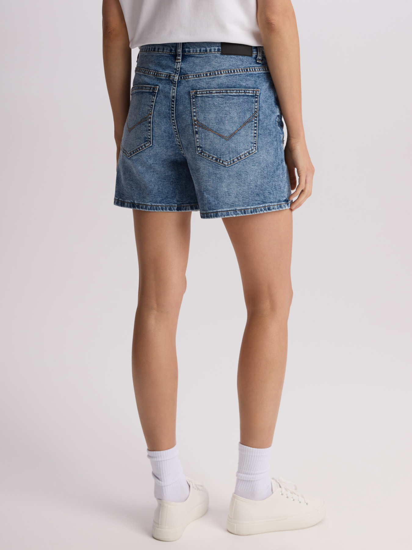 Джинсовые шорты DIVERSE Janano модель 10046836 Фото