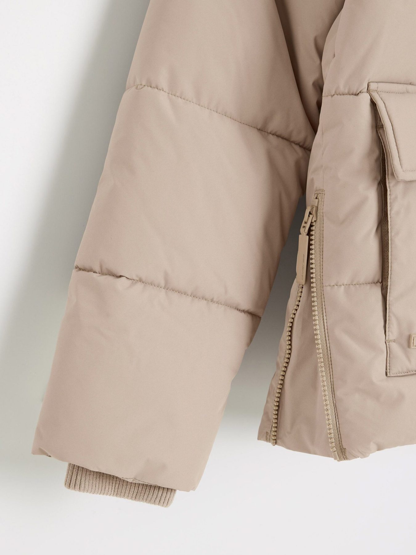 Зимняя куртка DIVERSE Moyruna 255 модель 10047687 Фото