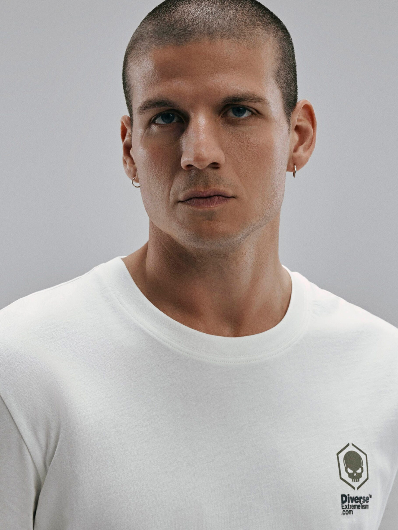Футболка DIVERSE Dext Logo 03 модель 10047754 Фото