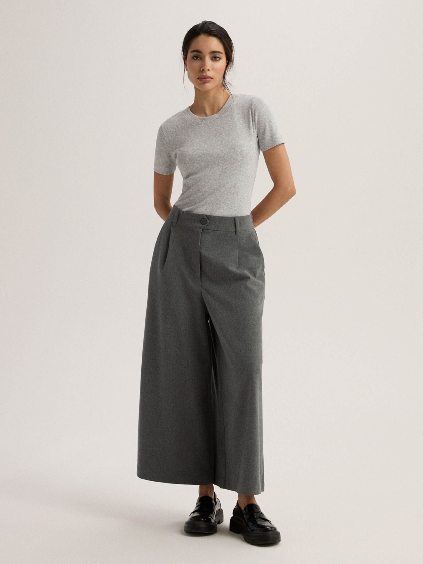 Футболка DIVERSE Nadianka 255 модель 10047785 Фото