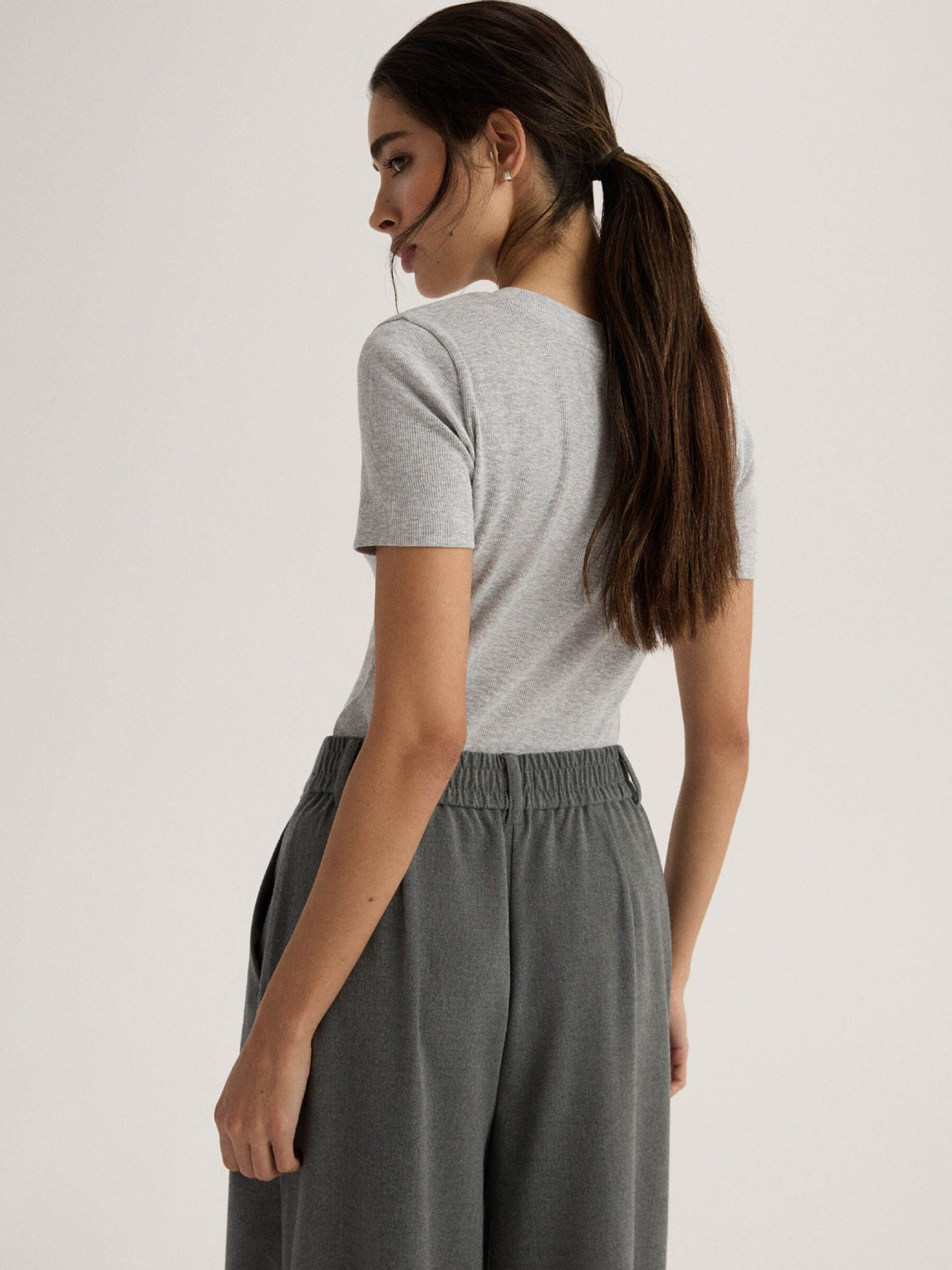 Футболка DIVERSE Nadianka 255 модель 10047785 Фото