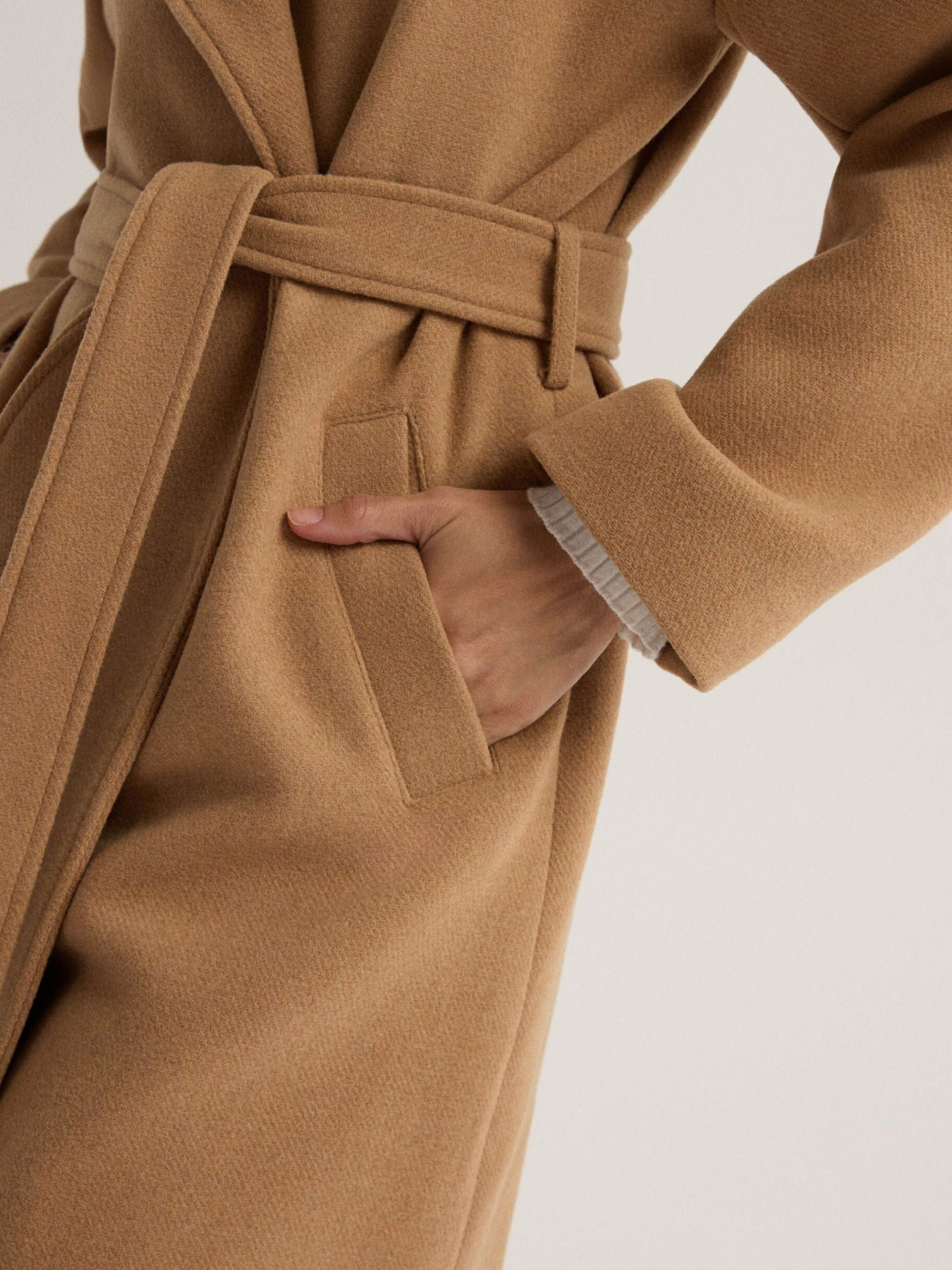 Пальто DIVERSE Coatana 255 модель 10047956 Фото