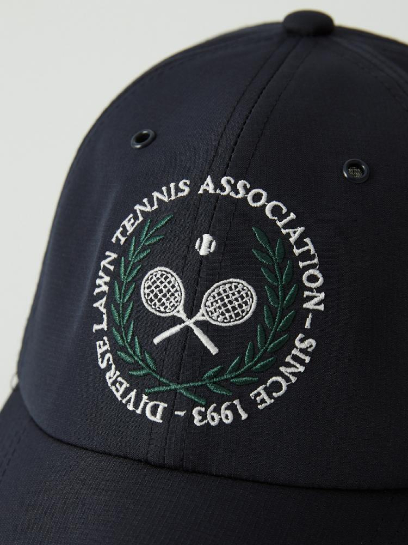 Мужская кепка с вышитой надписью Diverse Lawn Tennis Association синяя модель 10042514 Фото