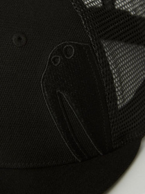 Мужская кепка снэпбек с сеткой и ровным козырьком черная модель 10044766 Фото