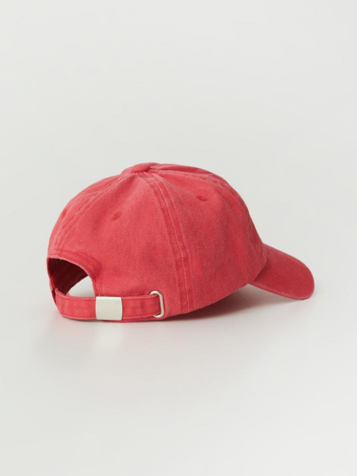 Женская кепка с эффектом стирки и вышитой надписью красная модель 10045008 Фото