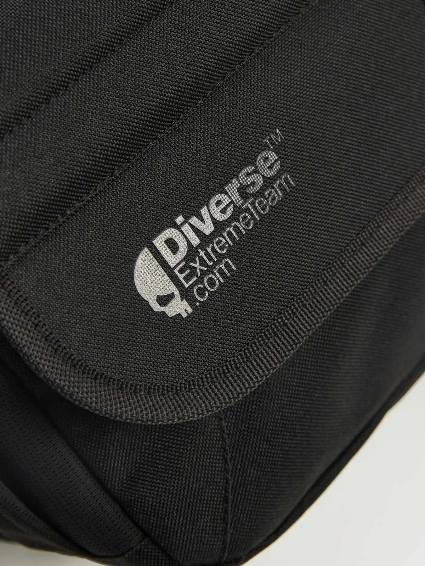 Сумка DIVERSE Albury 255 модель 10047852 Сумка DIVERSE Albury 255 модель 10047852 Фото