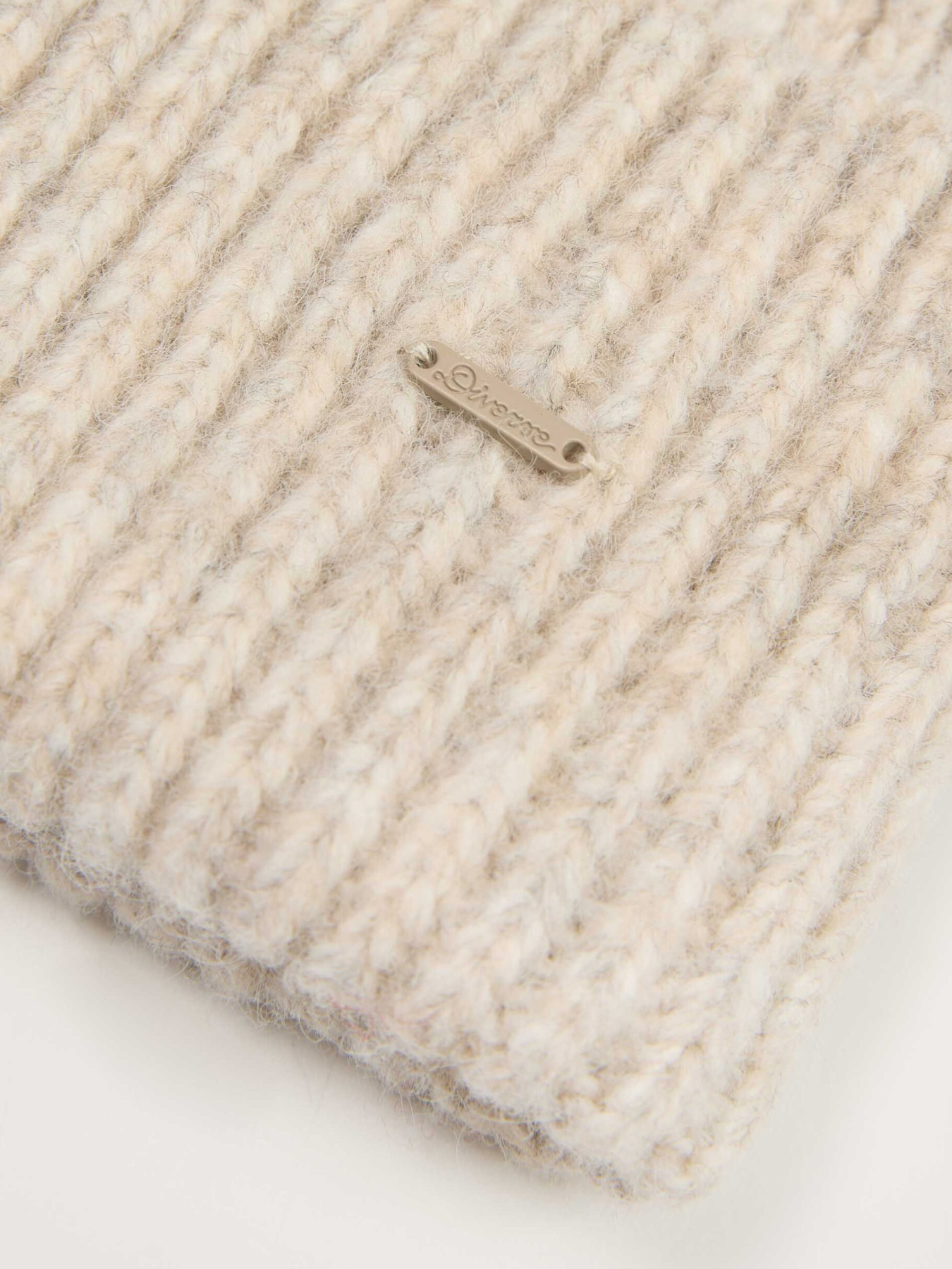 Шапка DIVERSE Lenra 255 модель 10047917 Шапка DIVERSE Lenra 255 модель 10047917 Фото