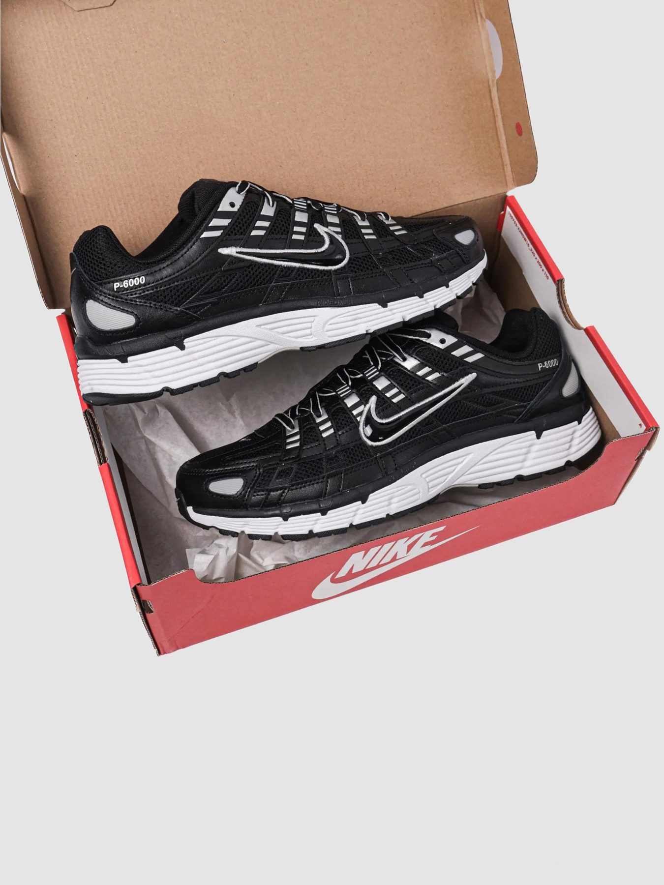 Кросівки NIKE P-6000 модель CD6404-026 Фото