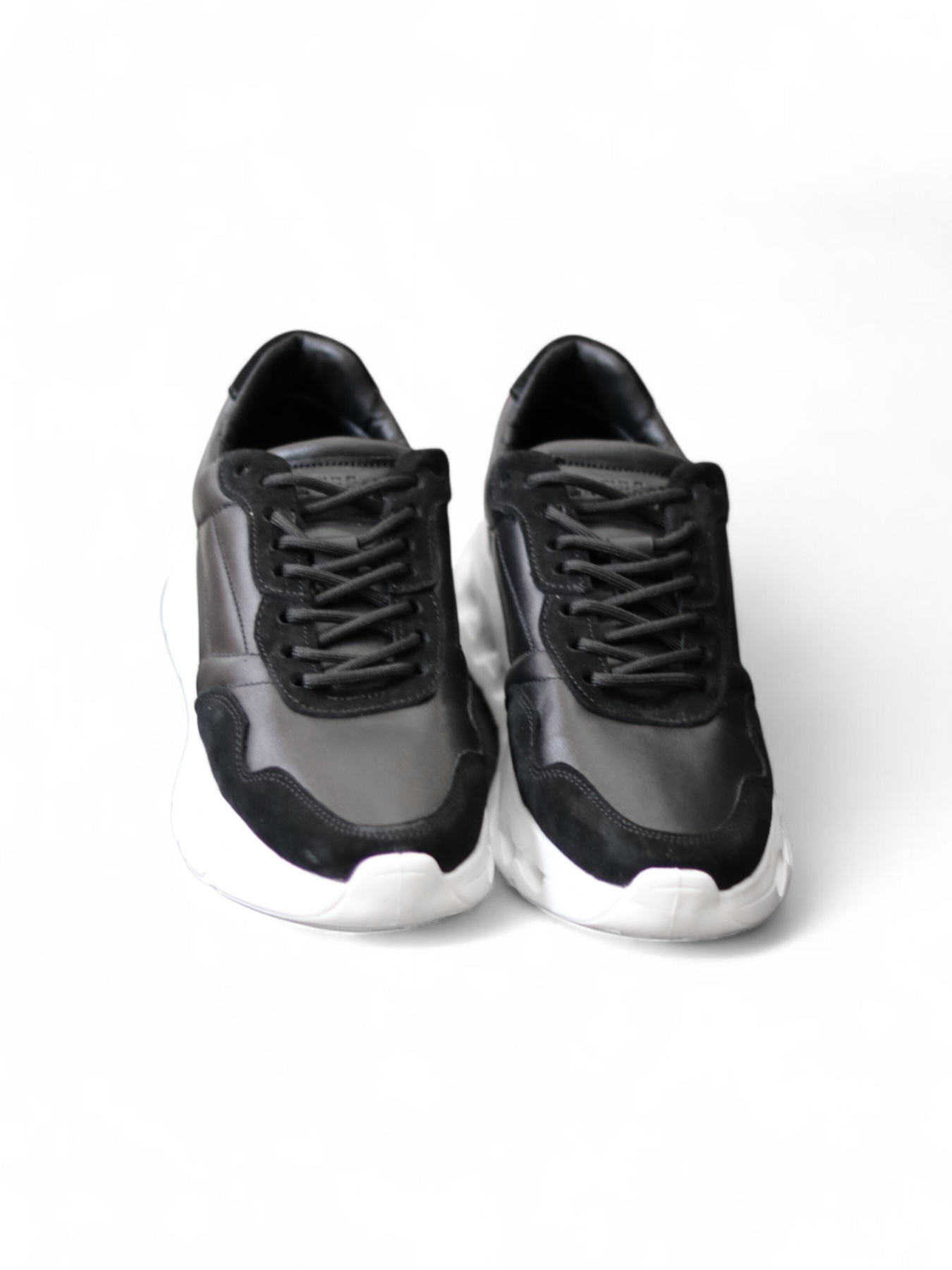 Кроссовки Legessy модель RICO_BLACK_AND_WHITE Фото