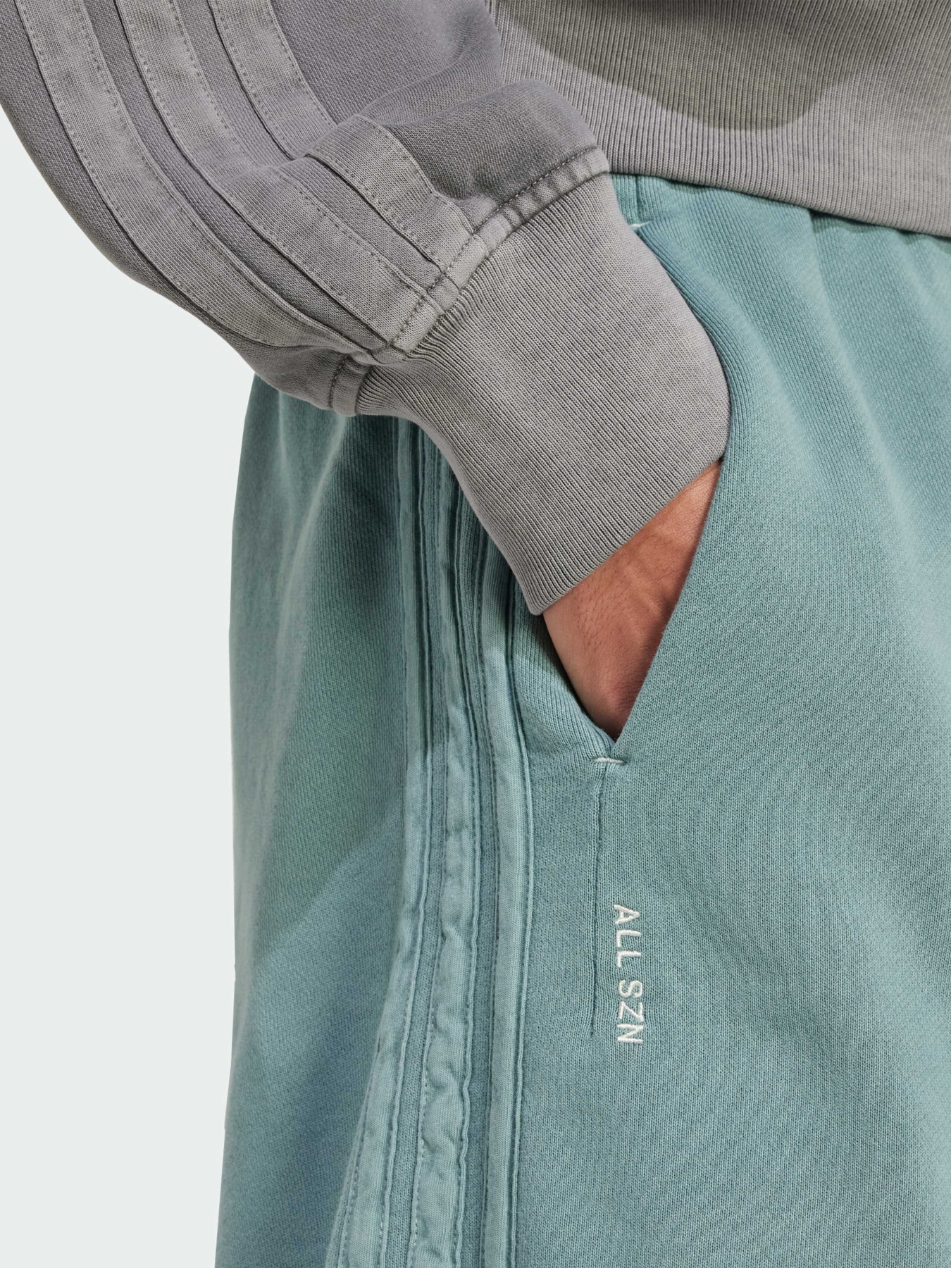 Повсякденні шорти Adidas модель JN0606 Фото