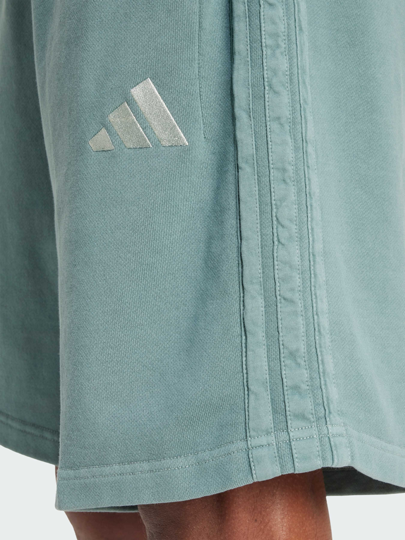 Повсякденні шорти Adidas модель JN0606 Фото