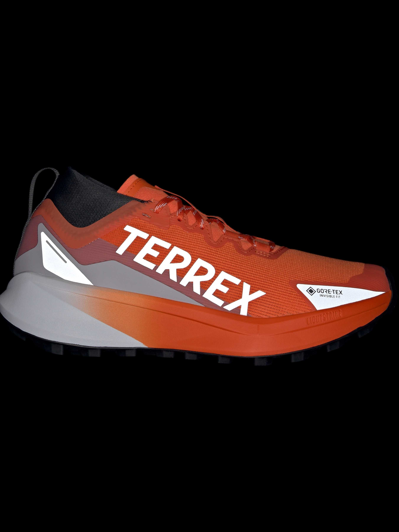 Кросівки для бігу Adidas модель JR5241 Фото