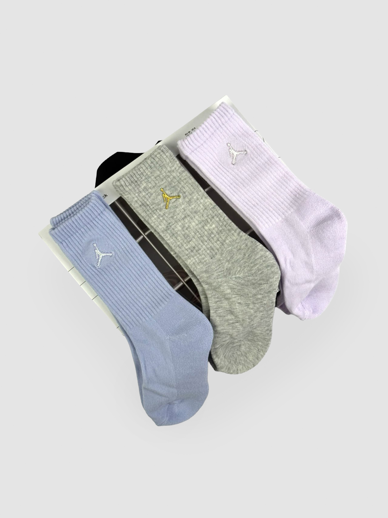 Набор носков Jordan Jdn Holiday 9Pk Crew Gift Box модель BJ0810-782 Набор носков Jordan Jdn Holiday 9Pk Crew Gift Box модель BJ0810-782 Фото