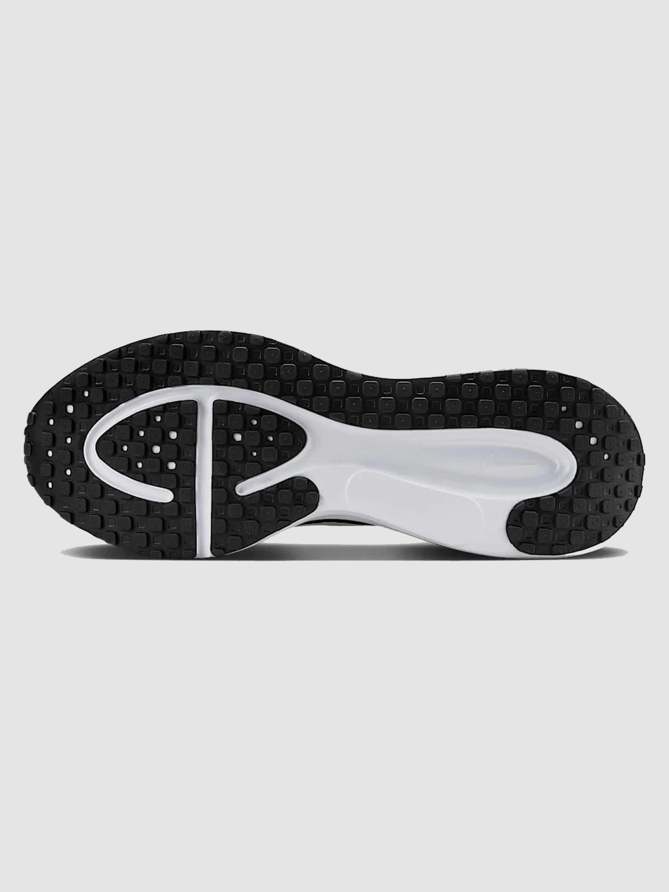 Кроссовки NIKE Revolution 8 модель HJ9198-003 Фото