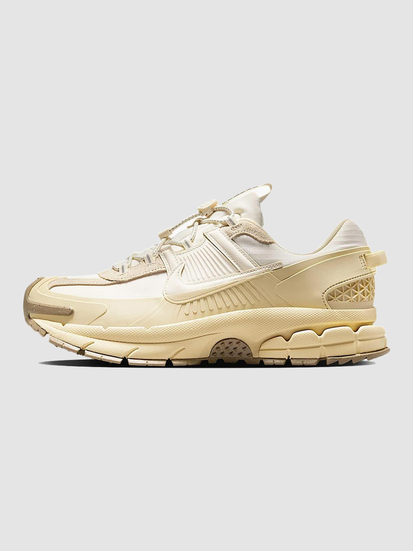 Кроссовки NIKE Zoom Vomero Roam модель FV2295-101 Фото