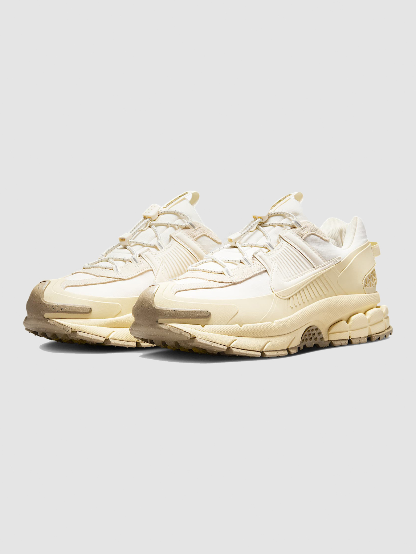 Кроссовки NIKE Zoom Vomero Roam модель FV2295-101 Фото