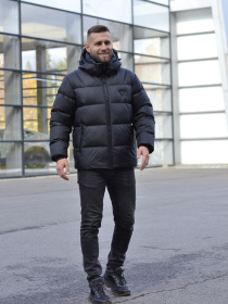 Мужская зимняя куртка модель 51-V-BLC Мужская зимняя куртка модель 51-V-BLC Фото