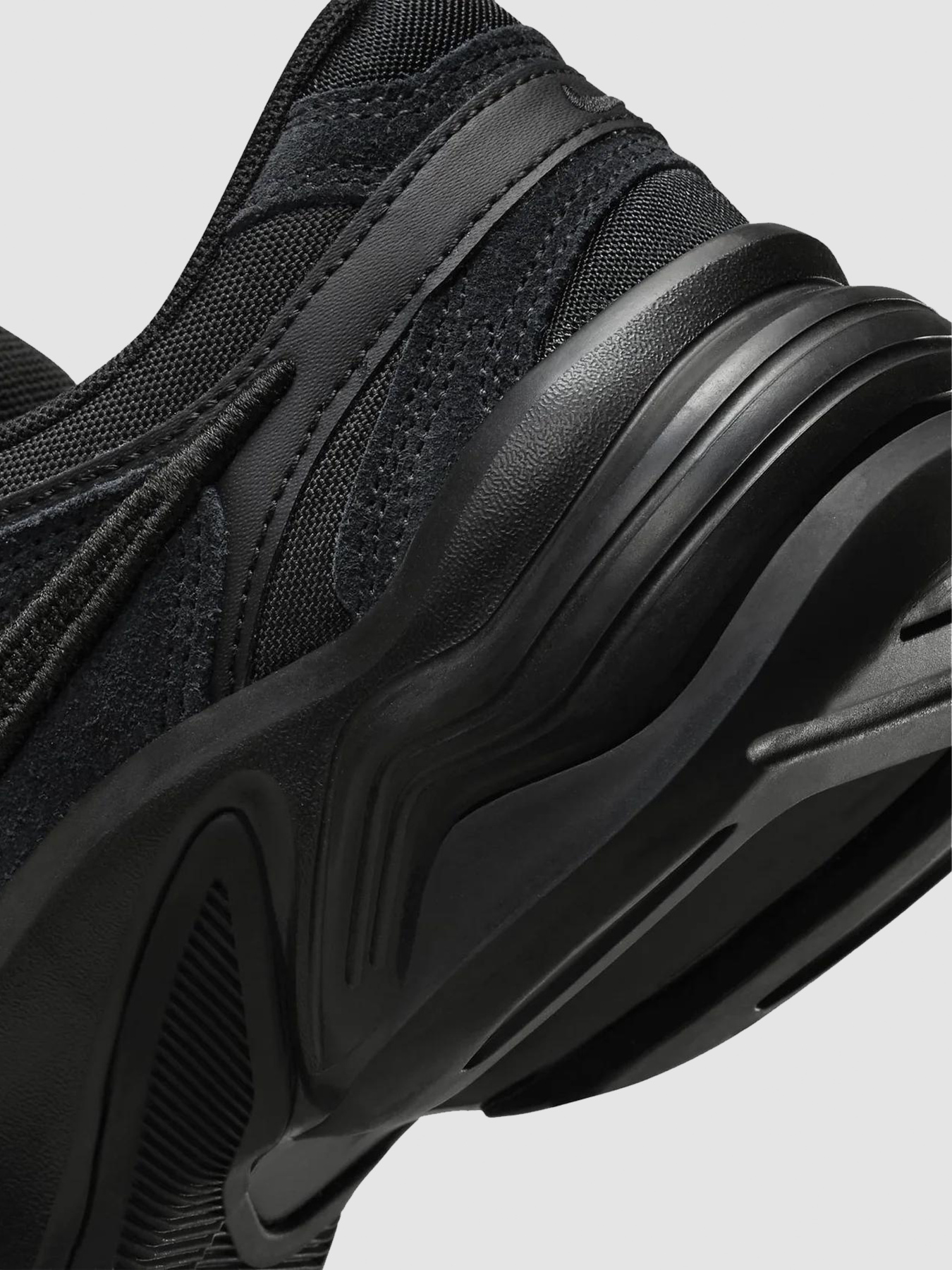 Кросівки NIKE W Al8 модель FJ3794-002 Фото