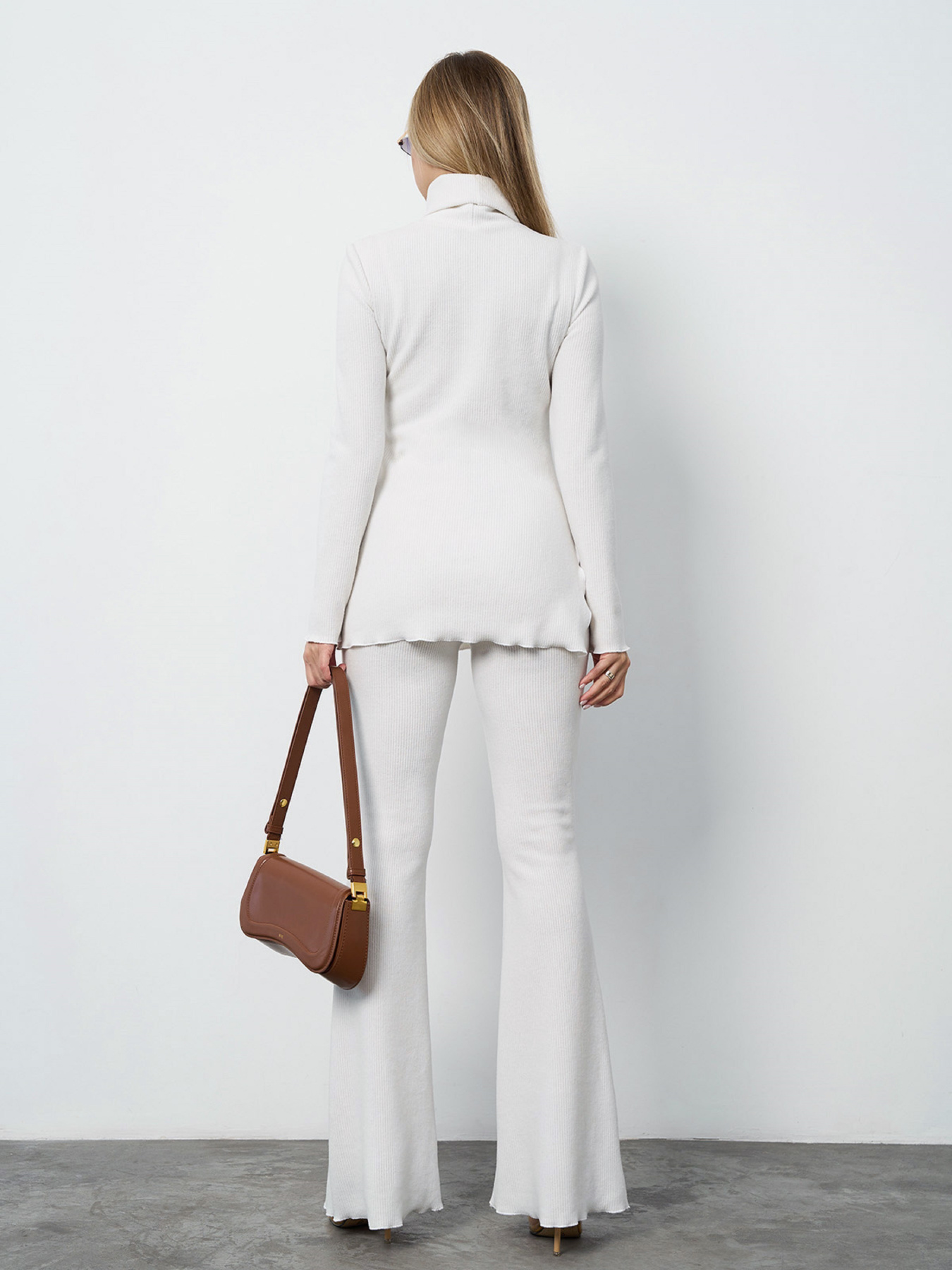 Костюм ISSA Plus модель SA-680_белый Фото