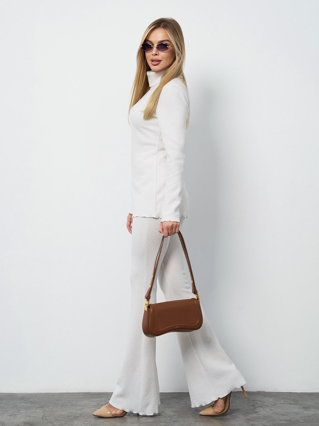 Повседневный костюм ISSA Plus модель SA-680_белый Повседневный костюм ISSA Plus модель SA-680_белый Фото