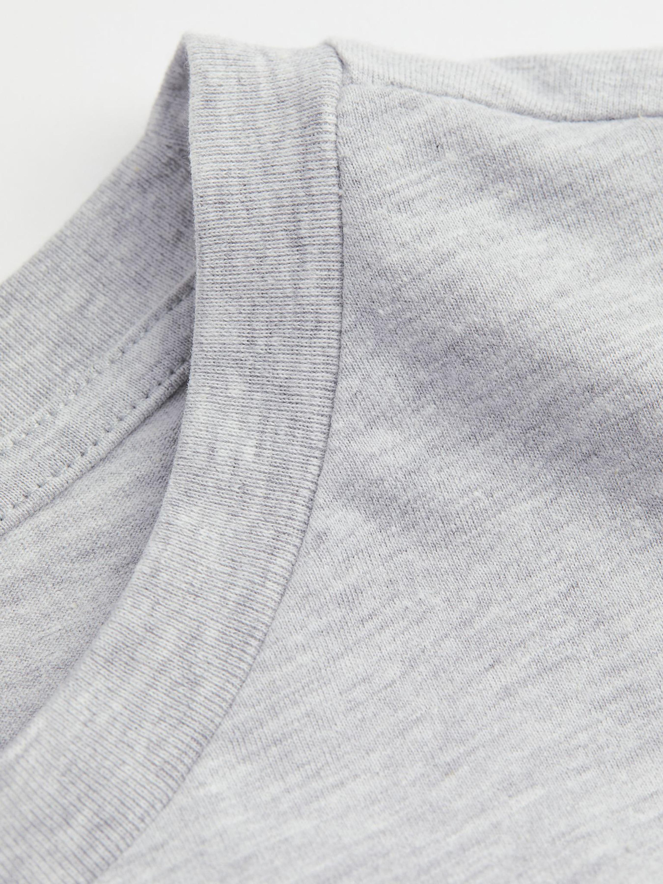 Футболка H&M модель 1036336arl_Серый Футболка H&M модель 1036336arl_Серый Фото