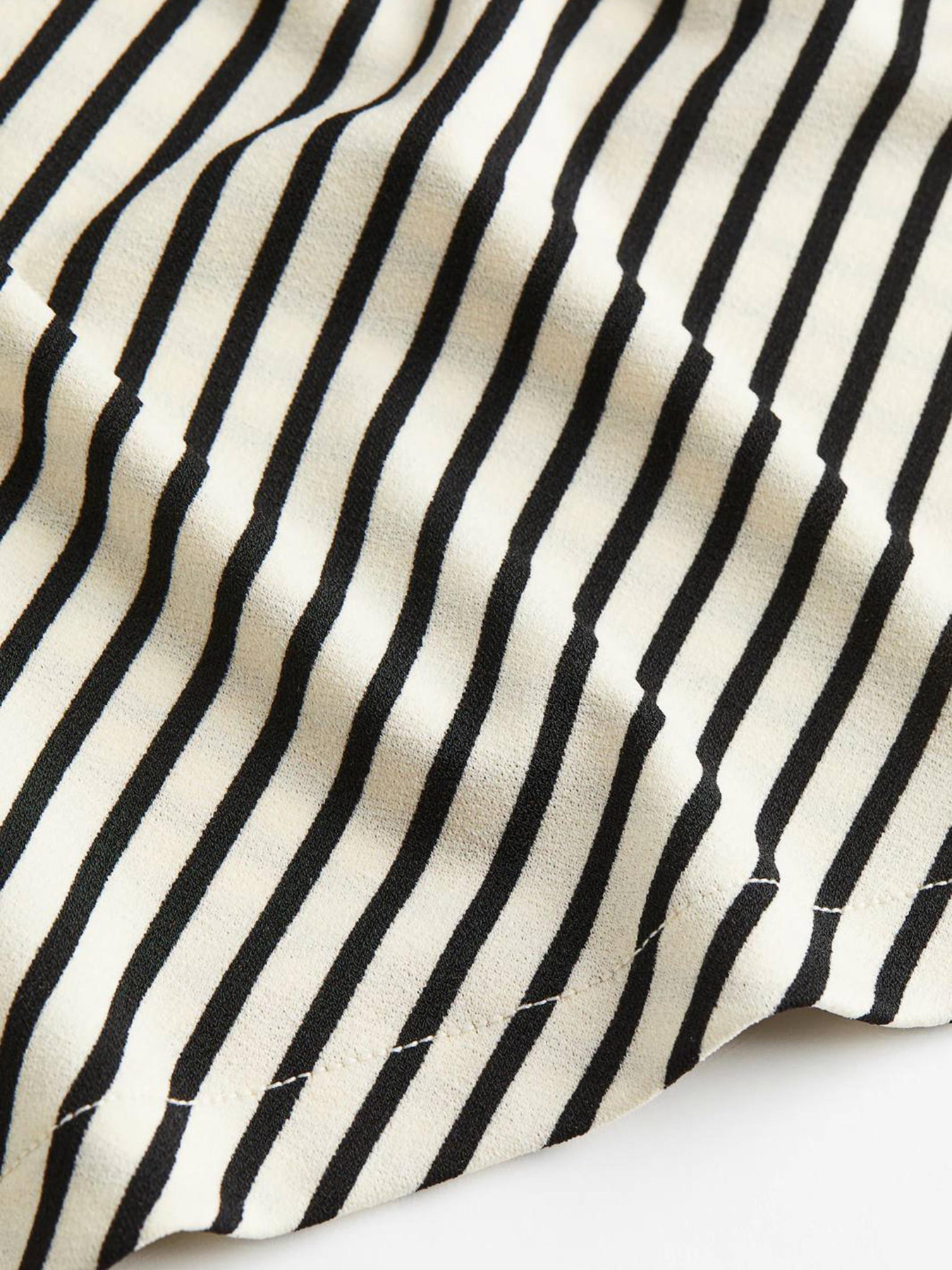 Футболка H&M модель 1132997wer_Черно-белый Фото