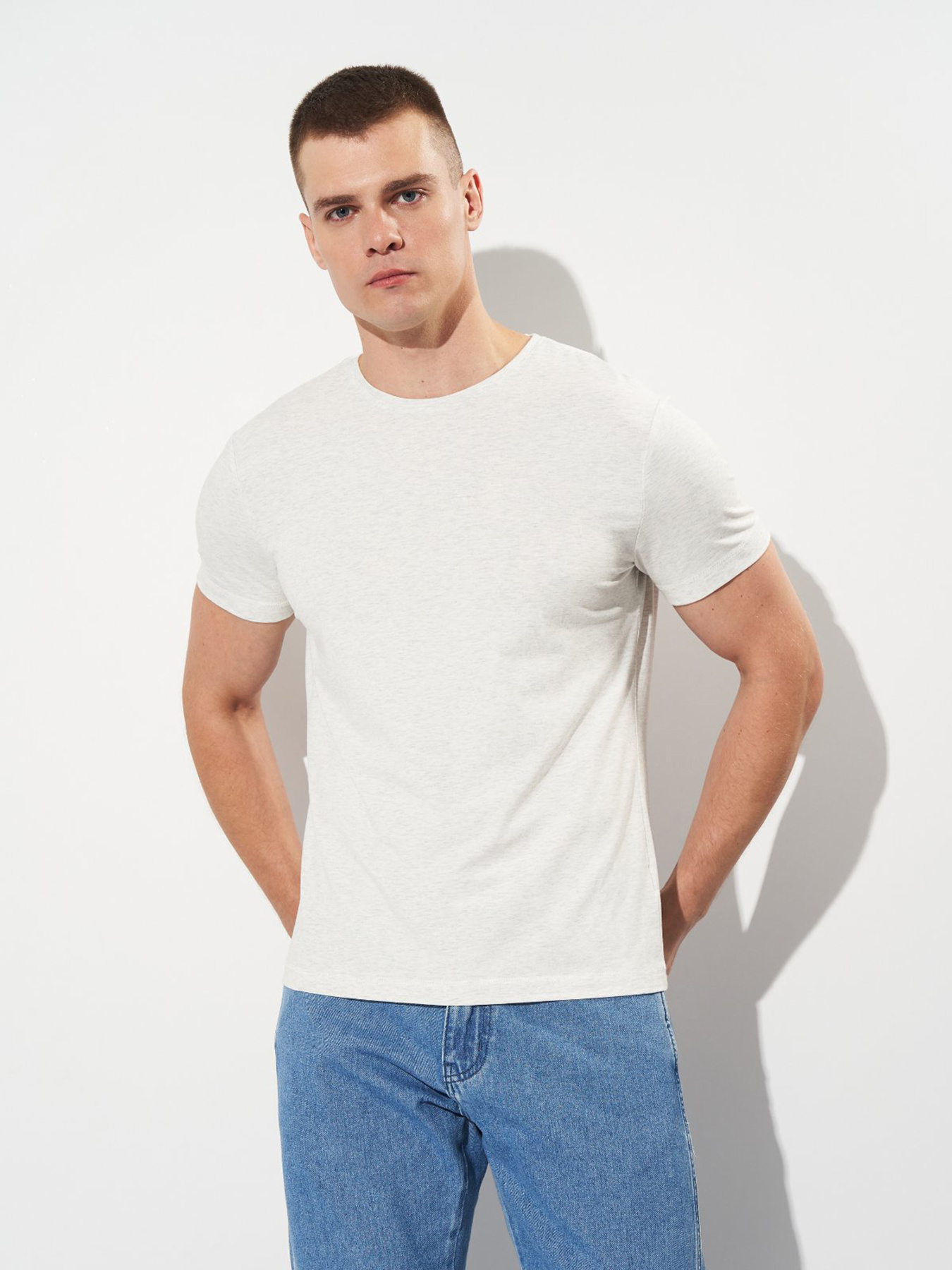 Футболка H&M модель 9487304wer_Светло-серый Фото