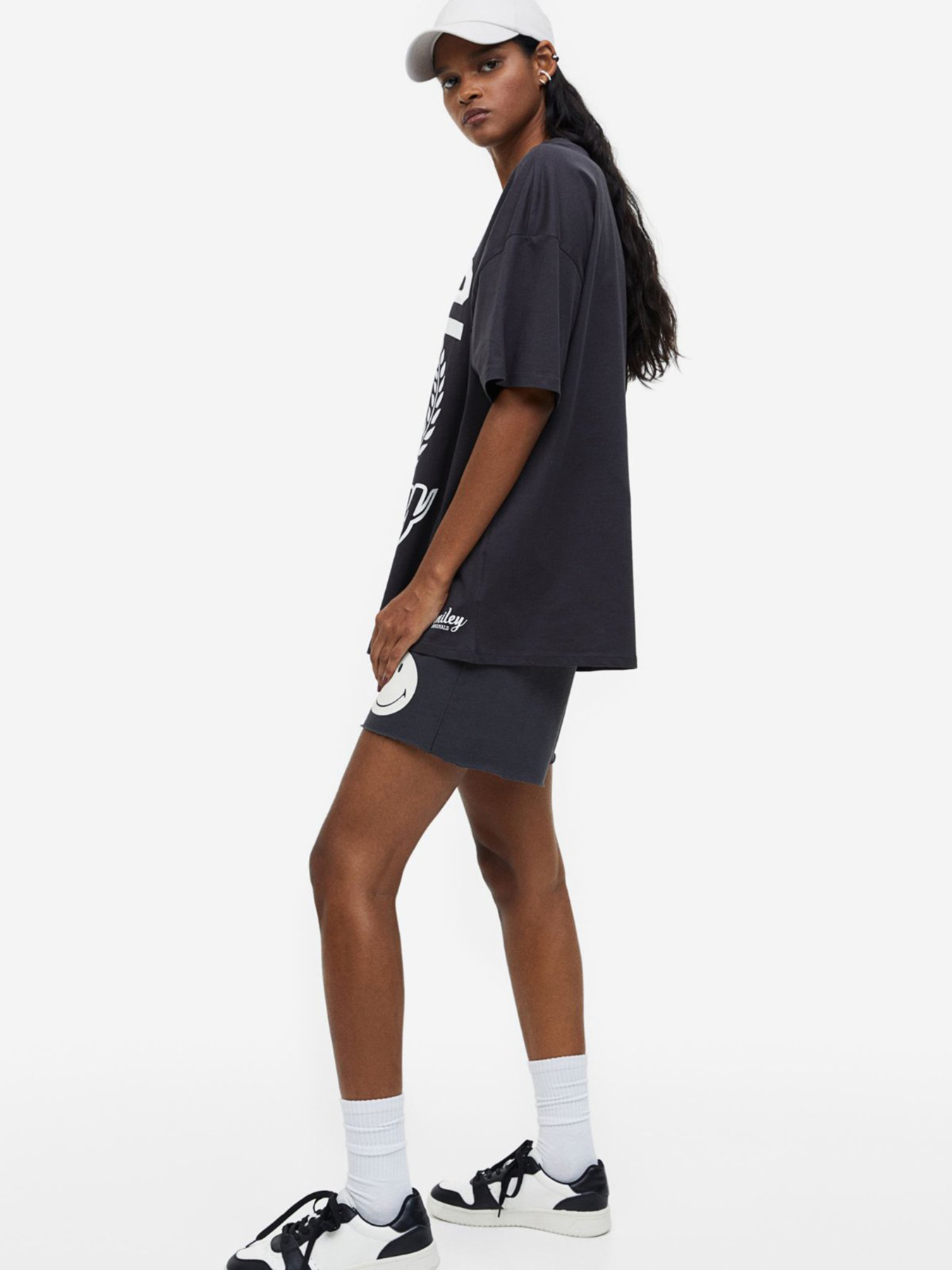 Футболка H&M модель 1129527wer_Графитовый Фото