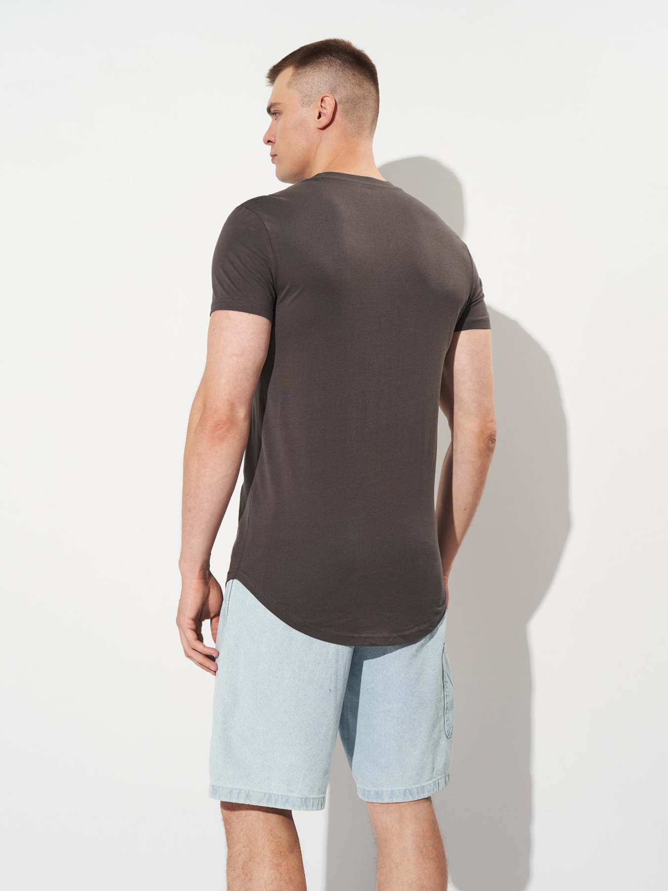 Футболка H&M модель 5987551wer_Темно-серый Фото