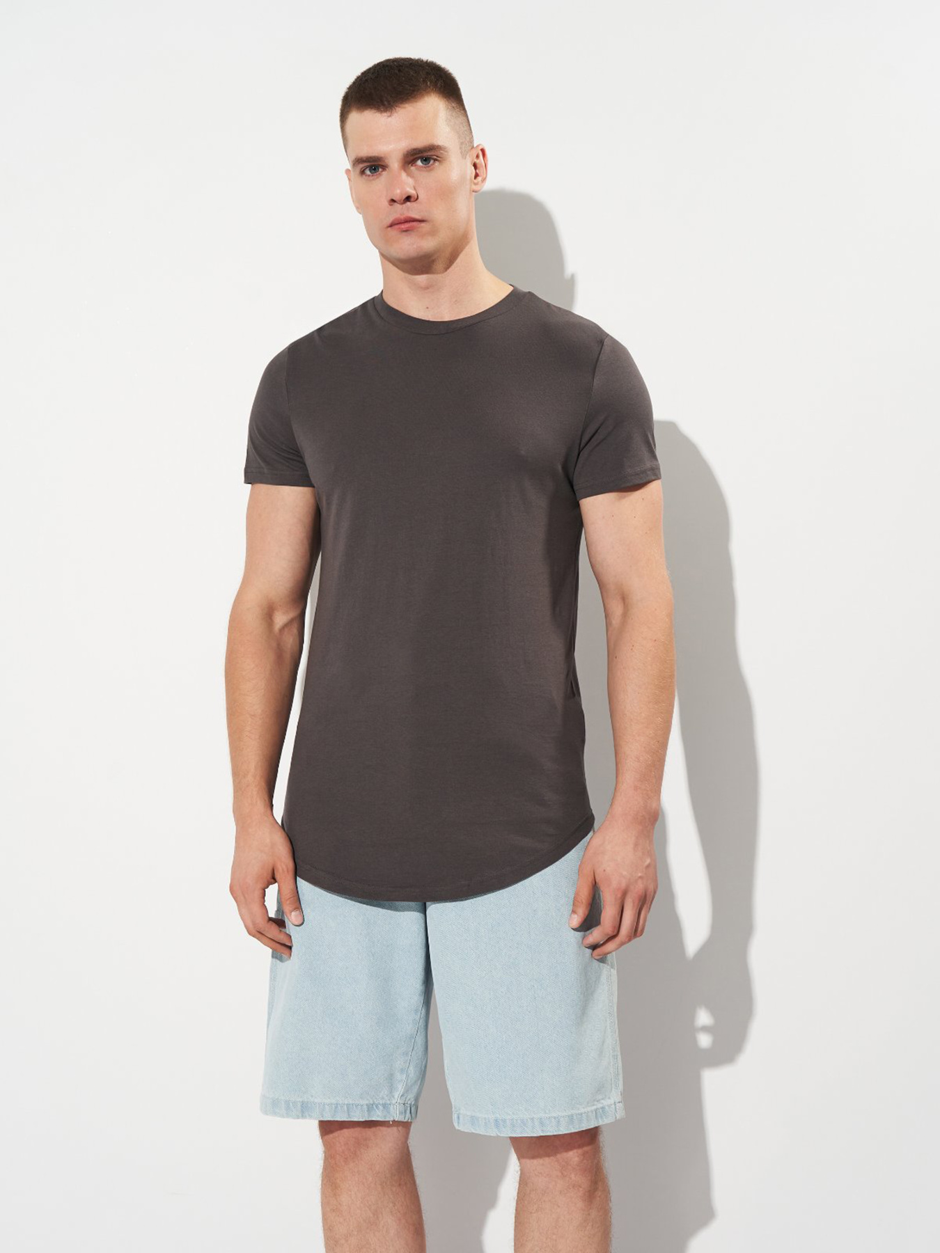 Футболка H&M модель 5987551wer_Темно-серый Фото