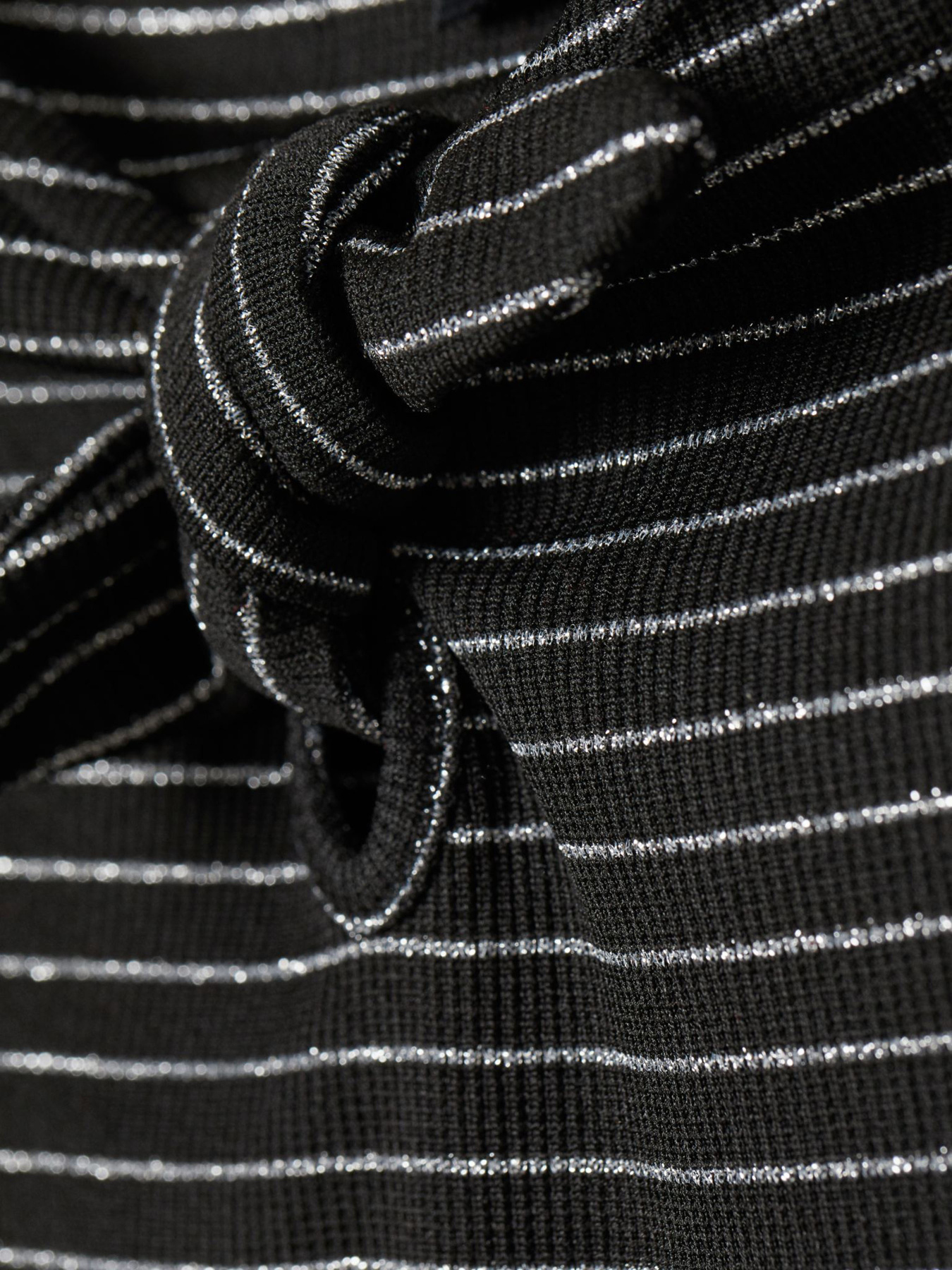 Топ H&M модель 6815618log_Черный Фото