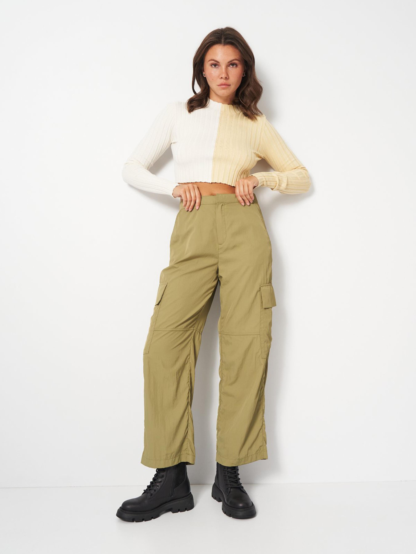 Топ Monki модель 5874229wer_Бело-желтый Топ Monki модель 5874229wer_Бело-желтый Фото