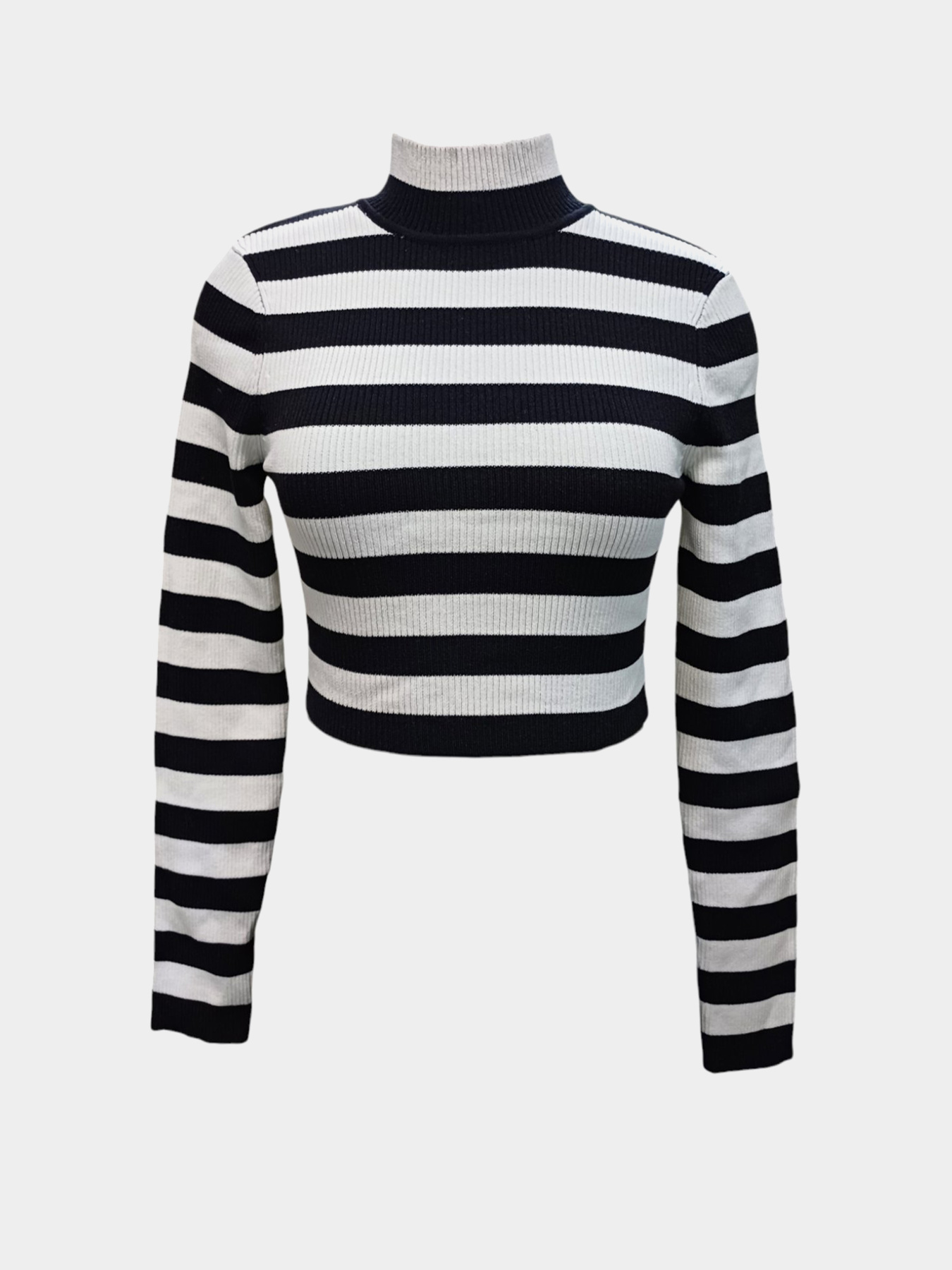 Водолазка H&M модель 2516321wer_Черно-белый Фото