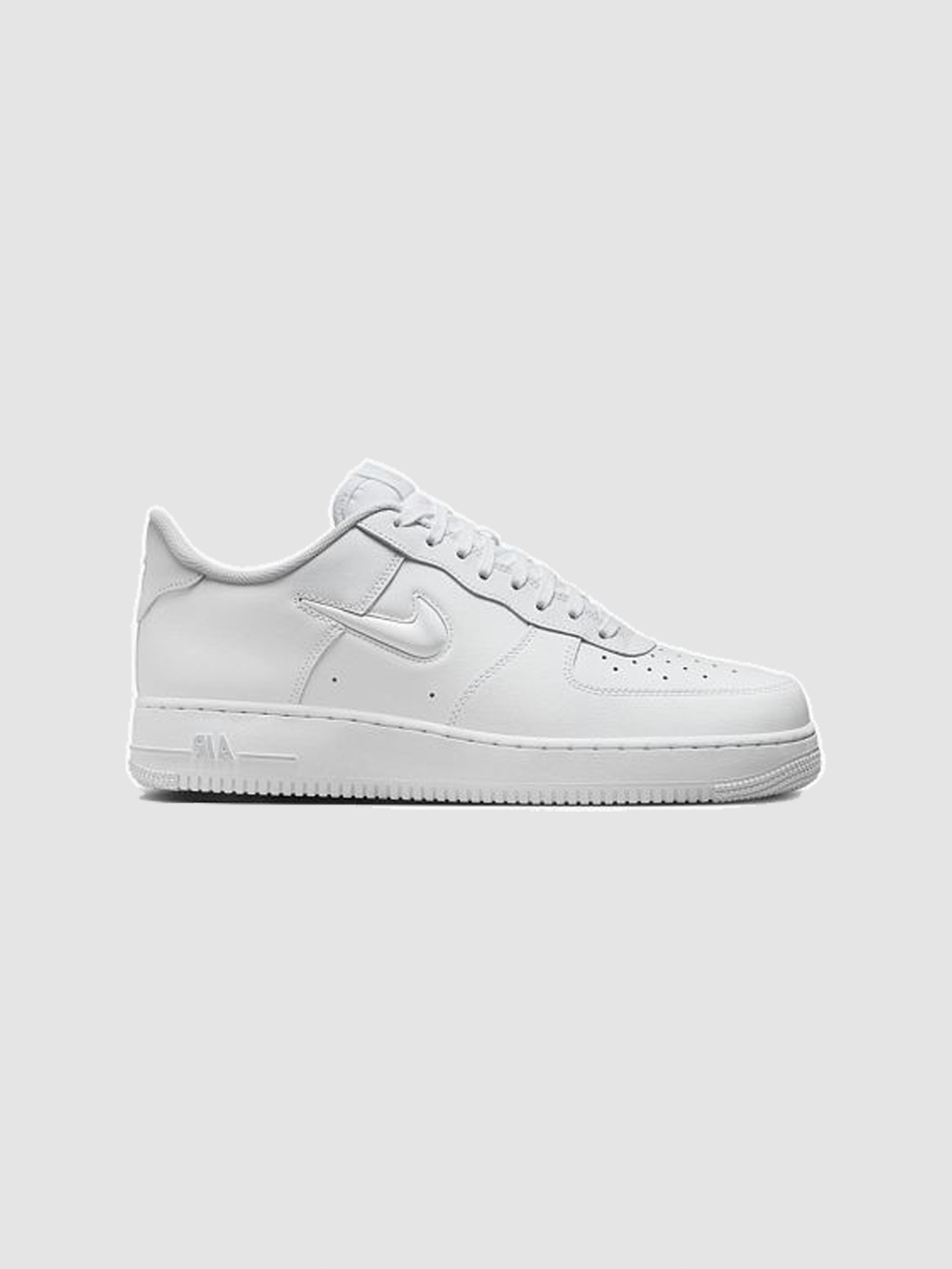 Кроссовки повседневные NIKE Air Force 1 Jewel Casual модель HM0621-100 Фото