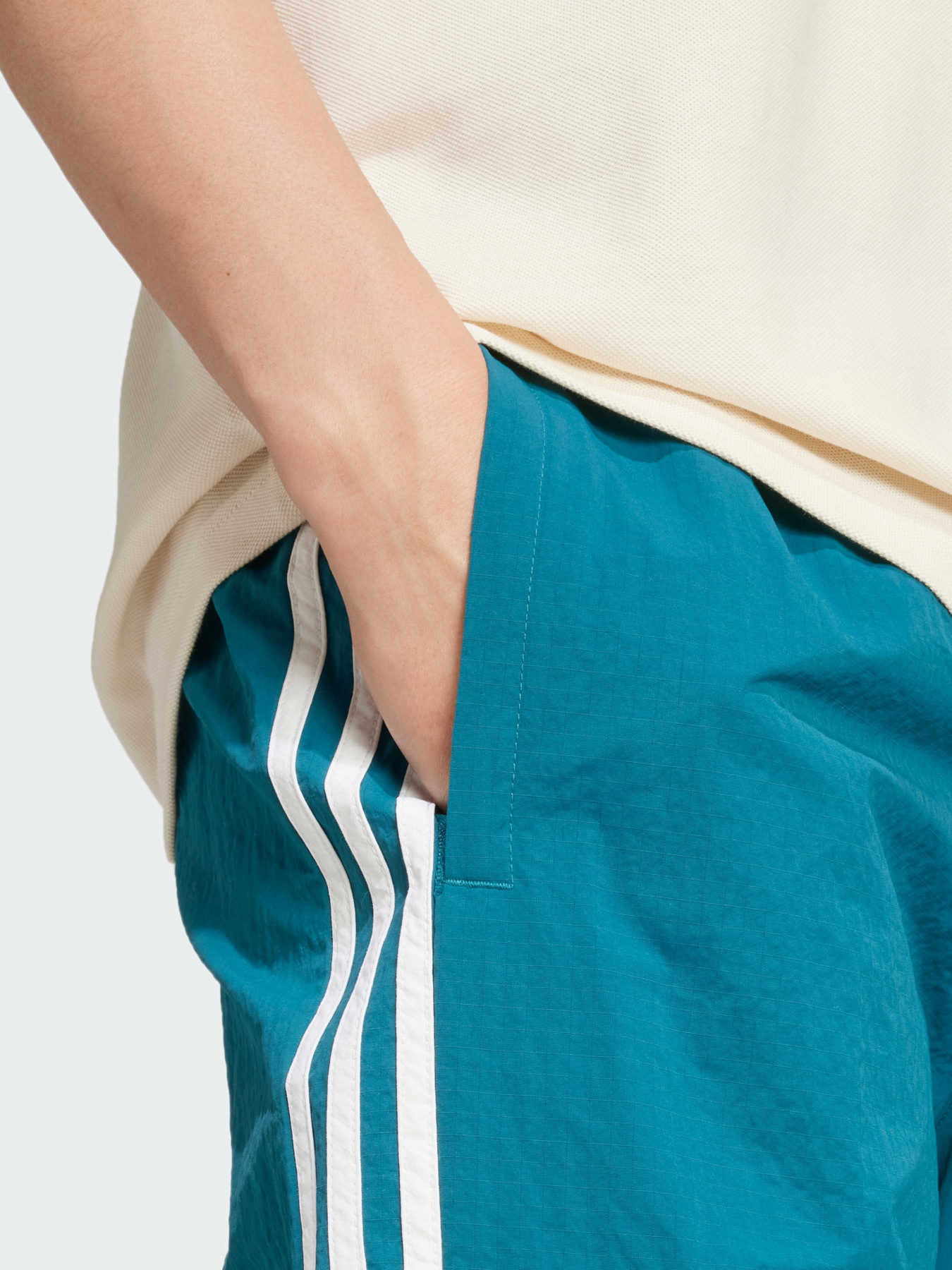 Карго Adidas Adicolor модель IZ3065 Фото