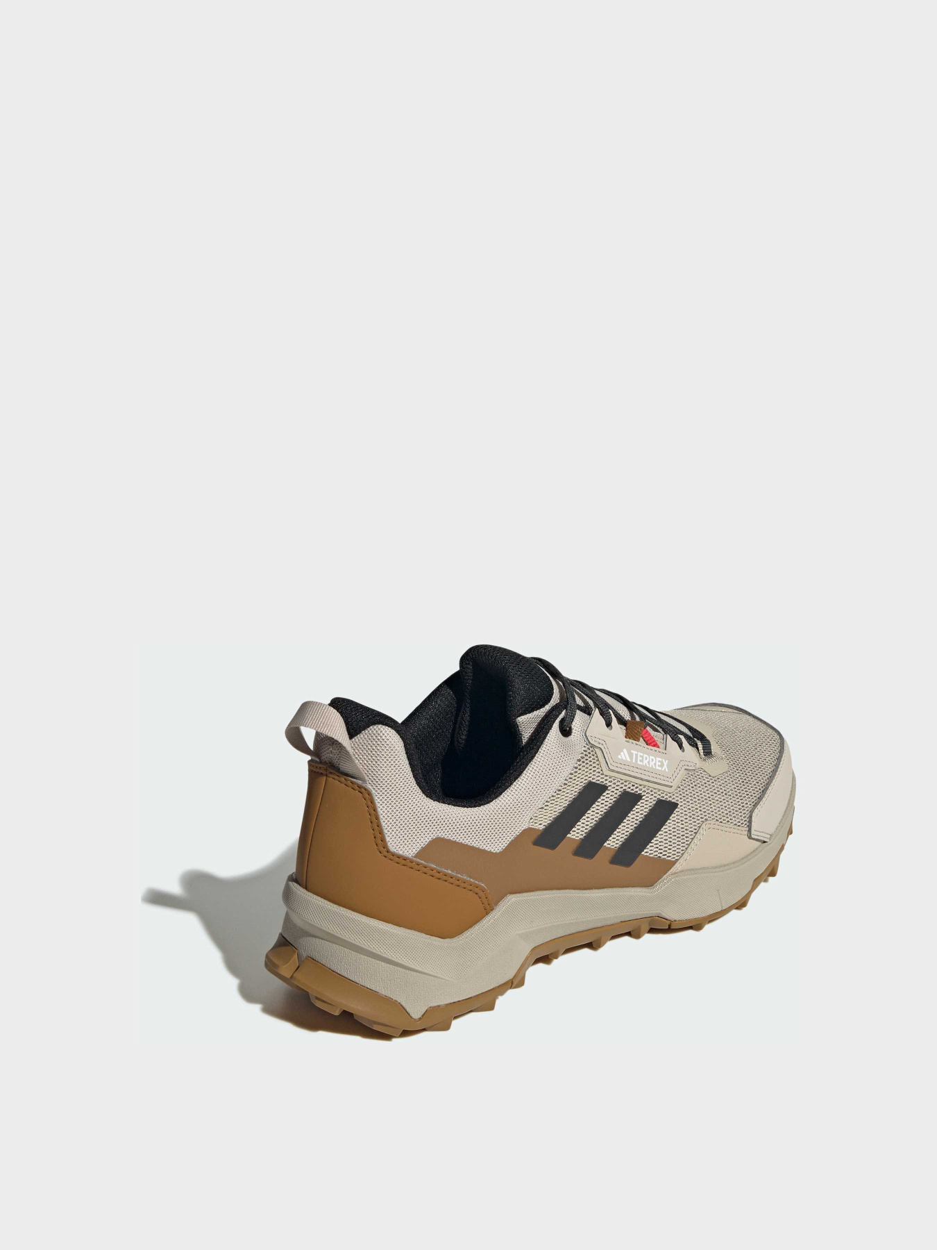 Кроссовки для туризма|Outdoor Adidas модель IH1131 Фото