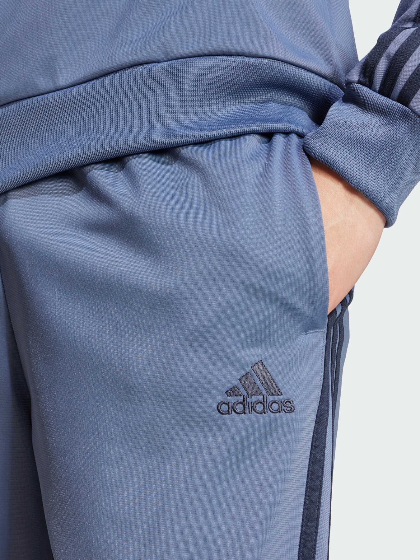 Повседневный костюм Adidas модель IY6652 Фото