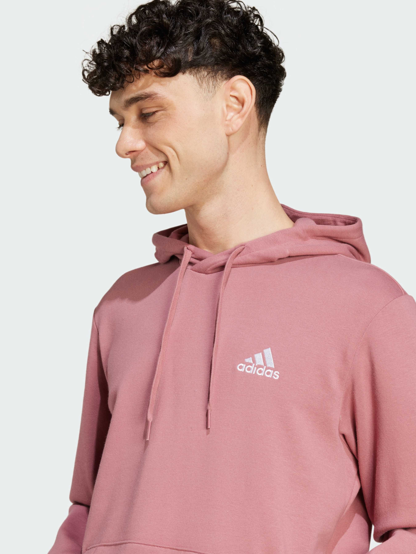 Худі Adidas модель IZ4756 Худі Adidas модель IZ4756 Фото