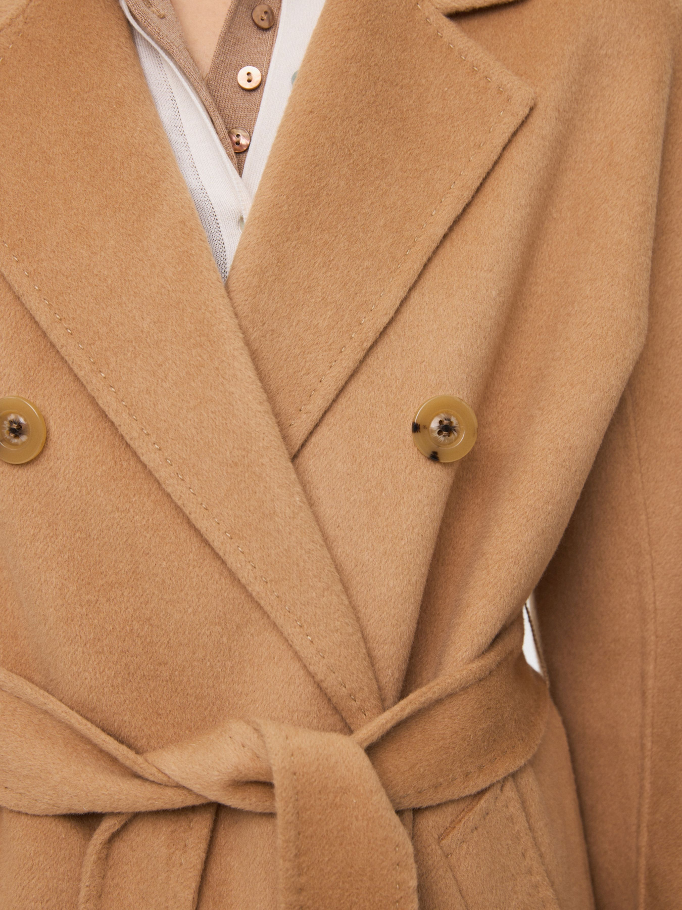 Пальто и плащи Estro модель 8920-012591 Фото