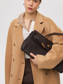 Пальто и плащи Estro модель 8920-012591 Пальто и плащи Estro модель 8920-012591 Фото