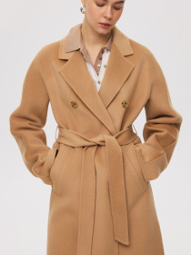 Пальто и плащи Estro модель 8920-012591 Пальто и плащи Estro модель 8920-012591 Фото