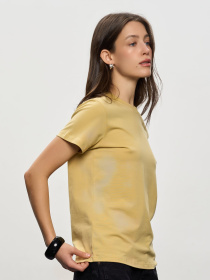 Футболка Роза модель 231103_sandy Футболка Роза модель 231103_sandy Фото